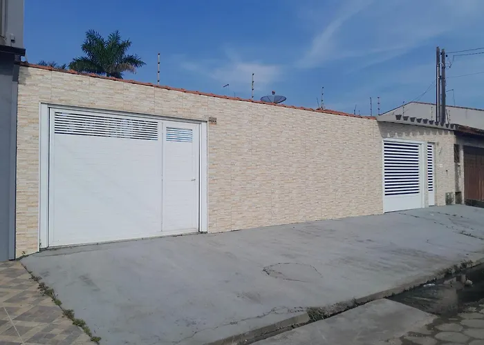 Itanhaem - Casa Com Piscina