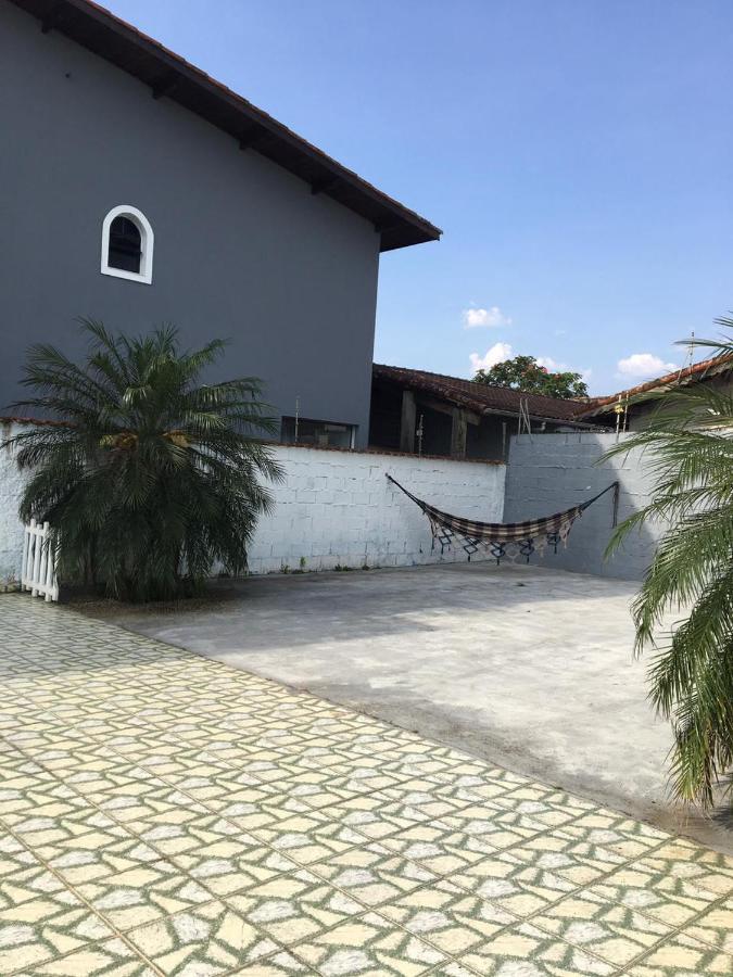 - Casa Com Piscina Itanhaem